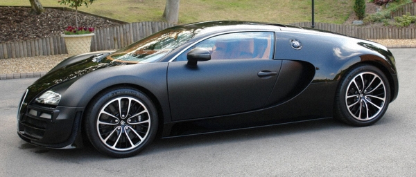 bugatti-mau-den-4